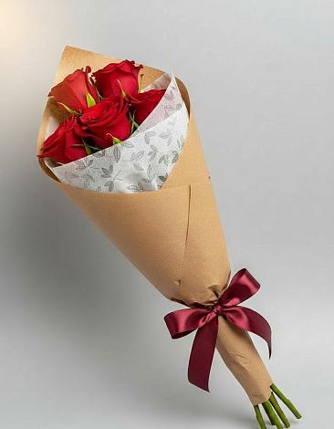Букет цветов из: Розы в Красном Чикое