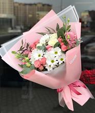 Букет цветов из:  Розы, Лизиантусы и Хризантемы в Красном Чикое